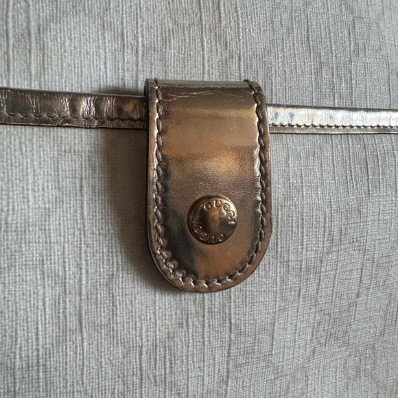 🎄EUC GUCCI GG Supreme Hobo - Picture 4 of 17